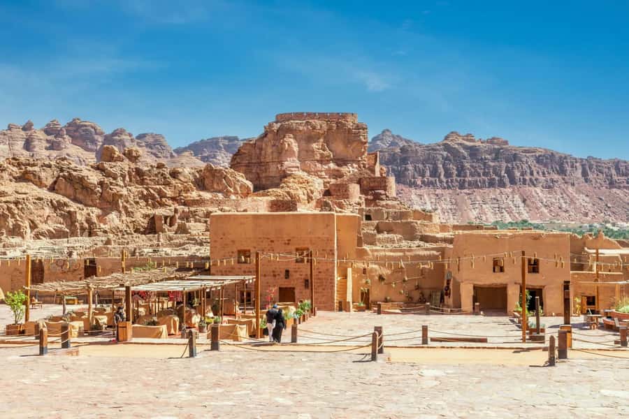 Tour AlUla's Old Town - From Old Town Visitors Center to the Alley Maze