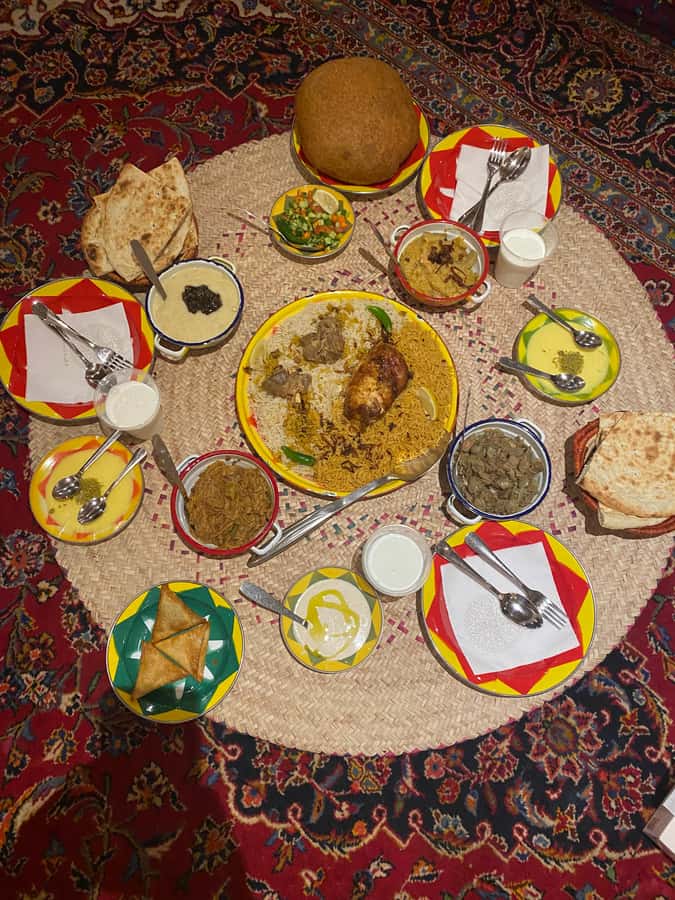 VIP Private Riyadh Experience with Saudi Meal & Pickup - A quick look at modern Riyadh: guided pass-by moments